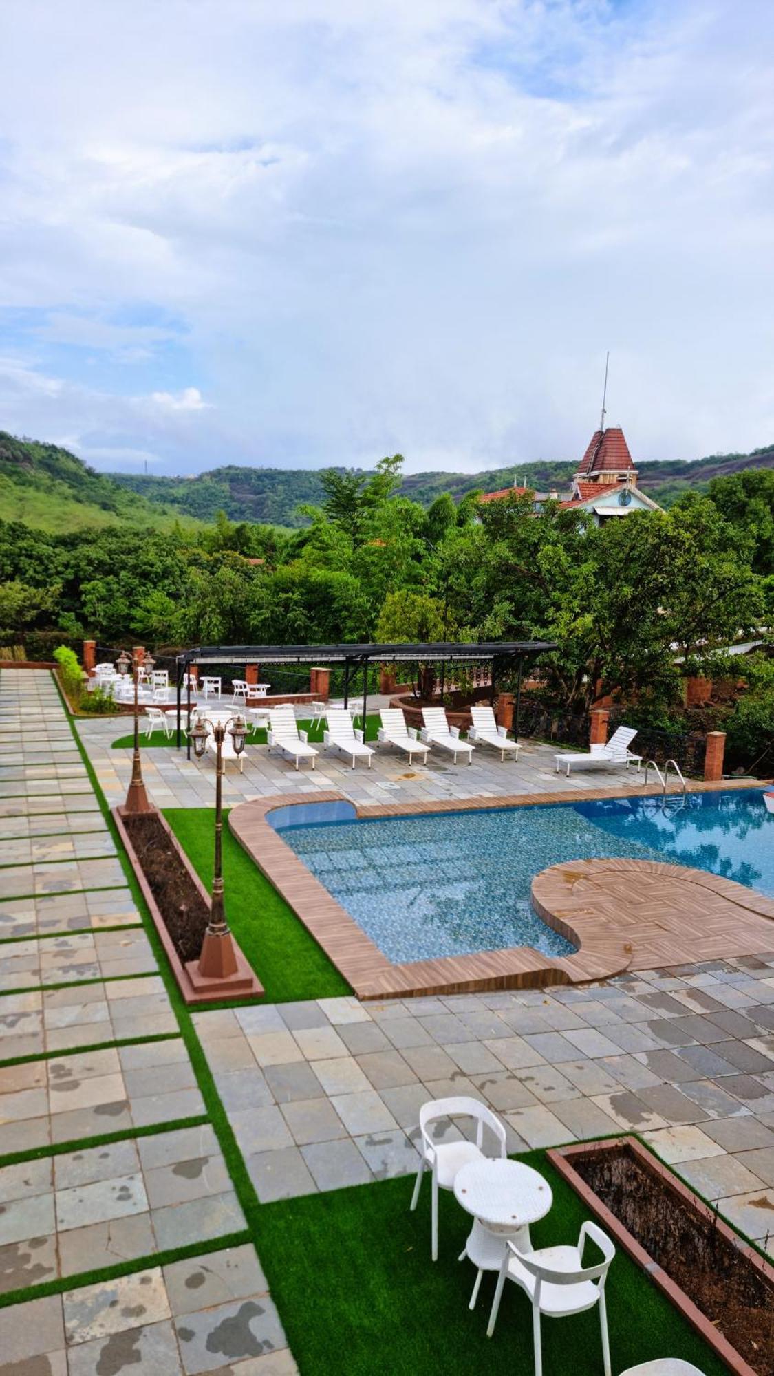 Nostravila Lonavala Esterno foto