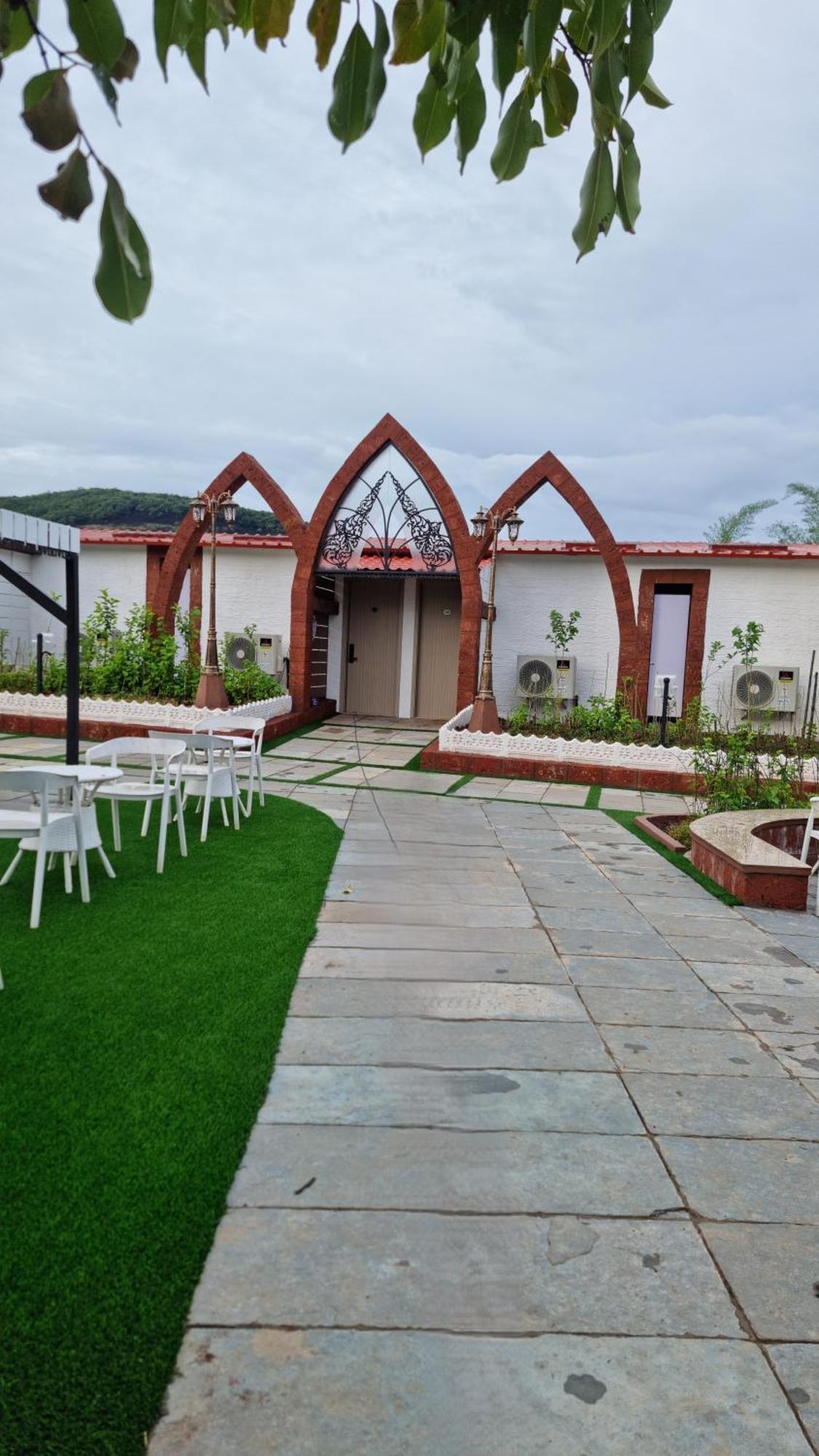 Nostravila Lonavala Esterno foto