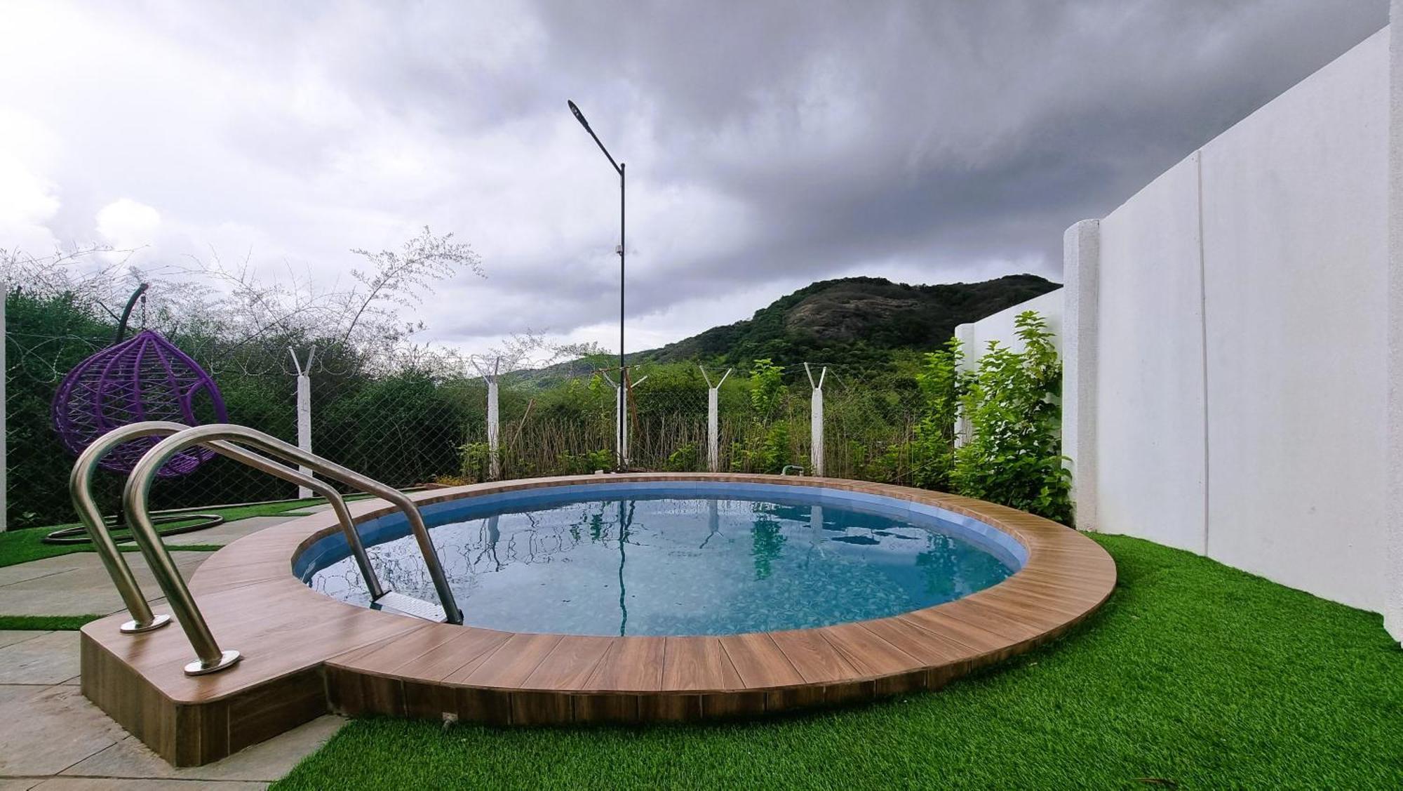 Nostravila Lonavala Esterno foto